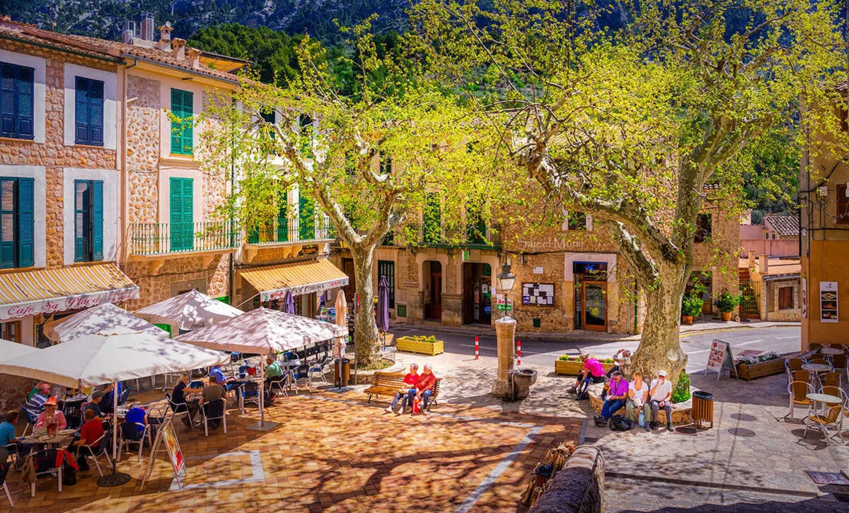 Calles de piedra de Fornalutx en el Valle de Sóller